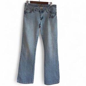 Bubblegum Y2K Low-Rise Bootcut Jeans. Light Wash. Size: 11/12.